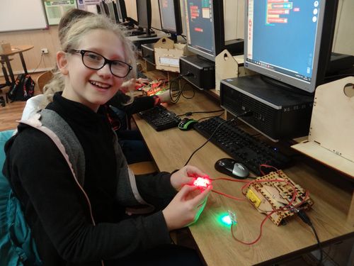 lofirobot2019rfrfrrf23ed432