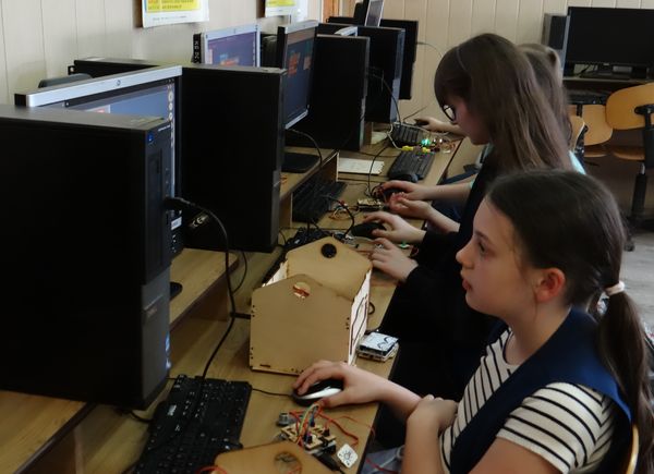 robotylofikoniec2022maj